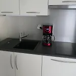 Le Set شقة بورنيك